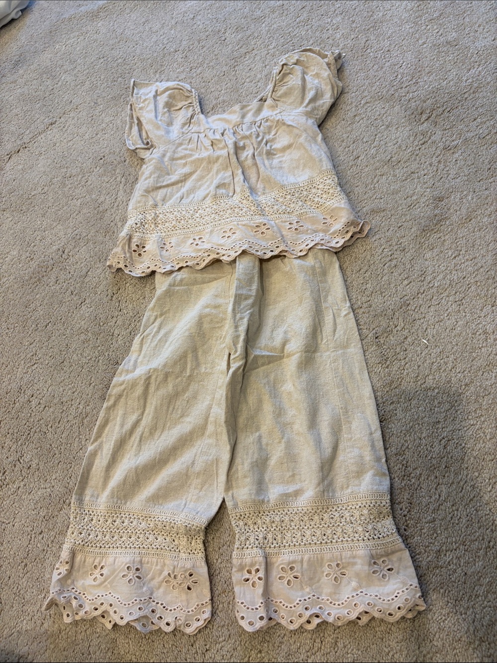 Kids Cream Eyelet Wide-Leg set